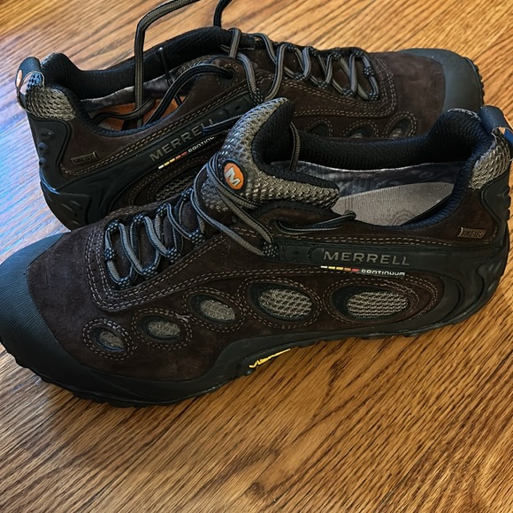 MERRELL Shoes Waterproof & Reinforced Toe - Picture 6 of 9